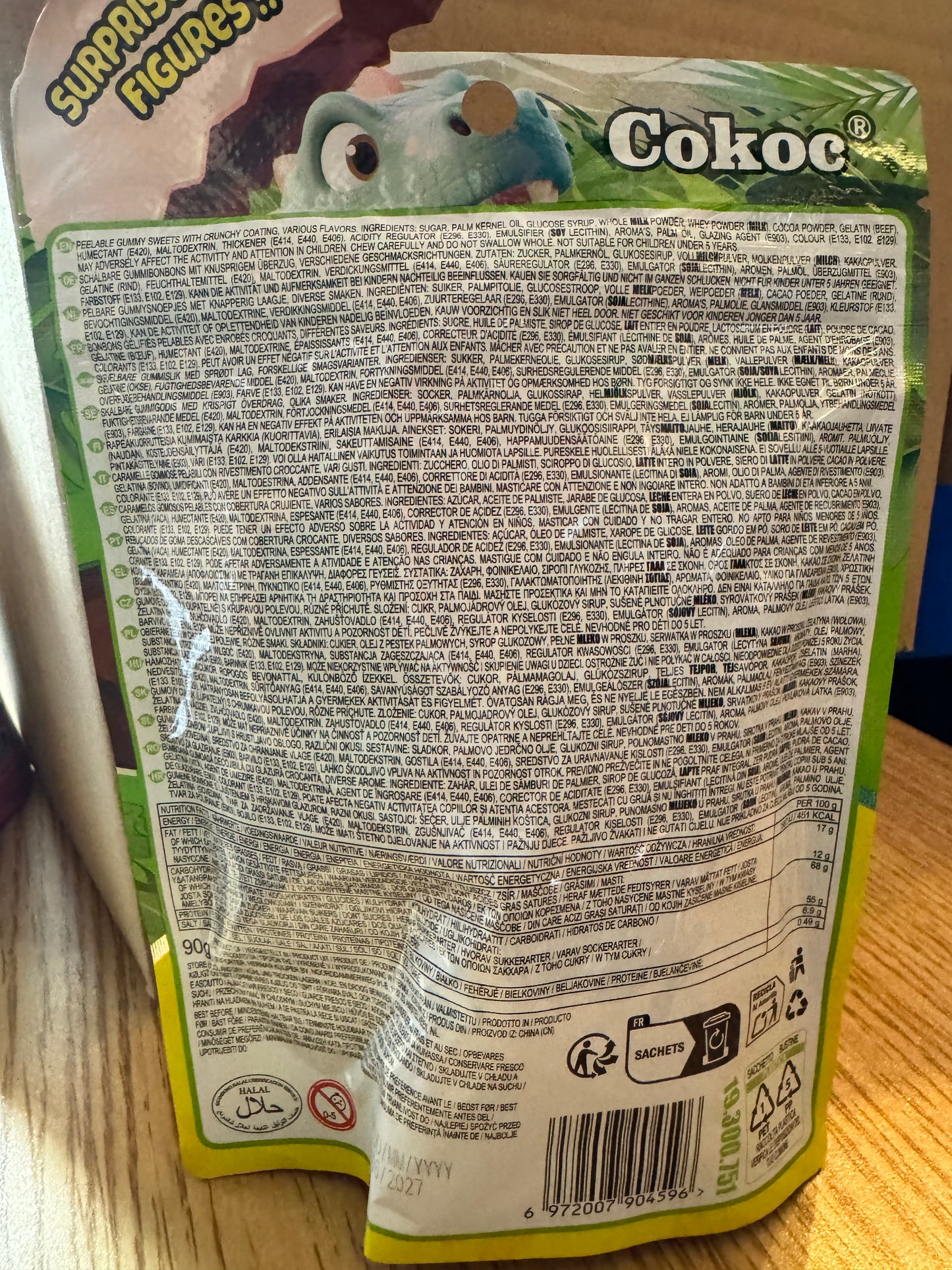 Cokoc Triple-Layer Chocolate Dino Gummies 90g 🇳🇱