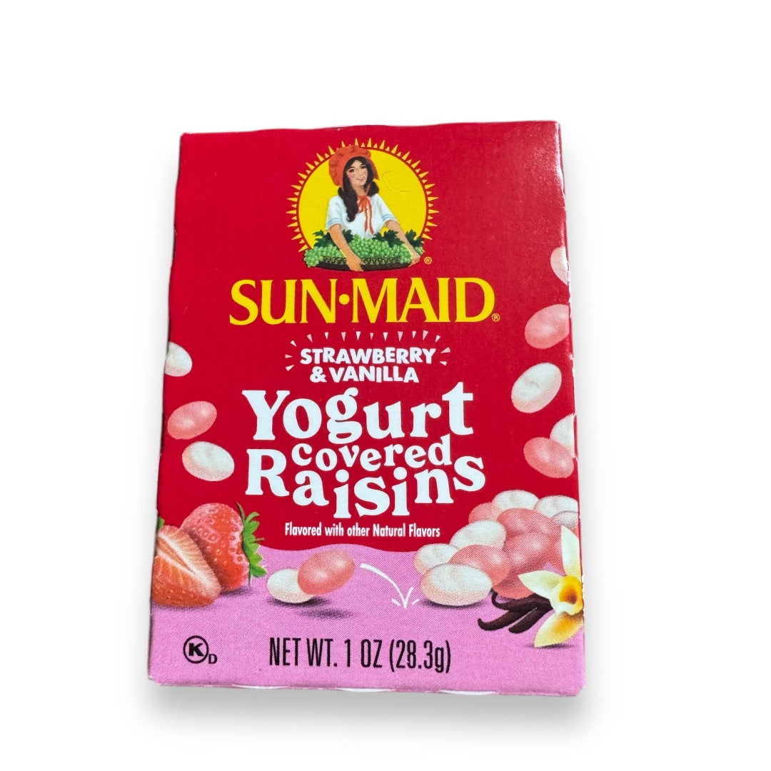 Yoghurt Covered Raisins, Strawberry & Vanilla 28g